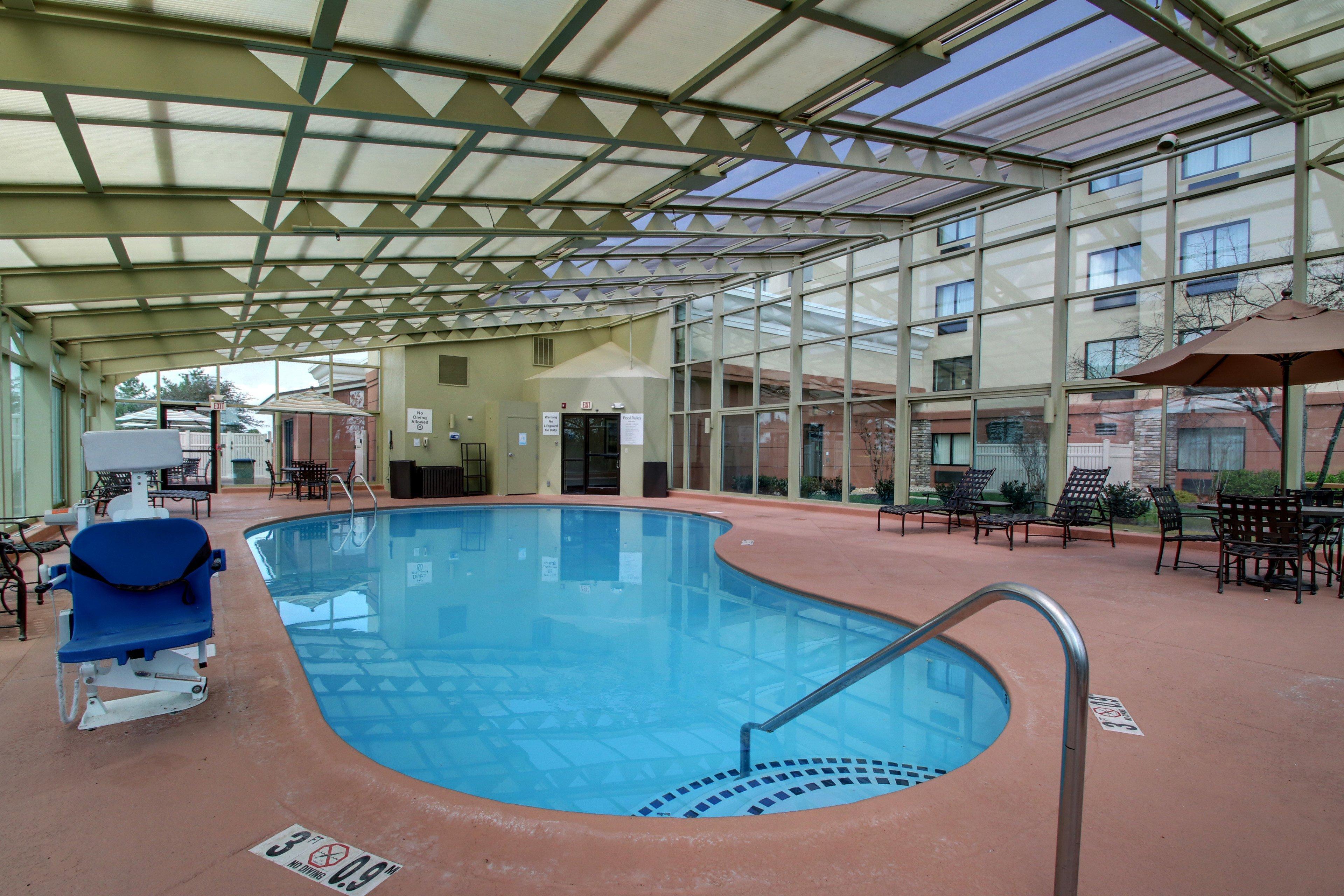 Holiday Inn Express Hotel Fort Campbell-Oak Grove By Ihg Екстериор снимка