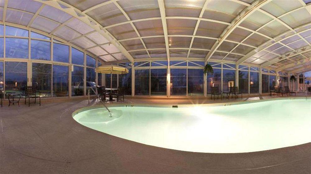 Holiday Inn Express Hotel Fort Campbell-Oak Grove By Ihg Екстериор снимка
